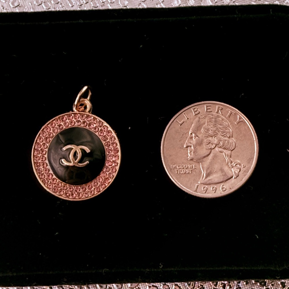 Chanel black & pink zipper pull charm